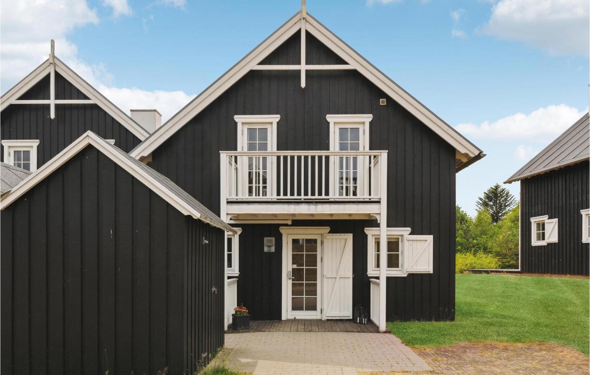 Nice Home In Gjern With Wifi Экстерьер фото