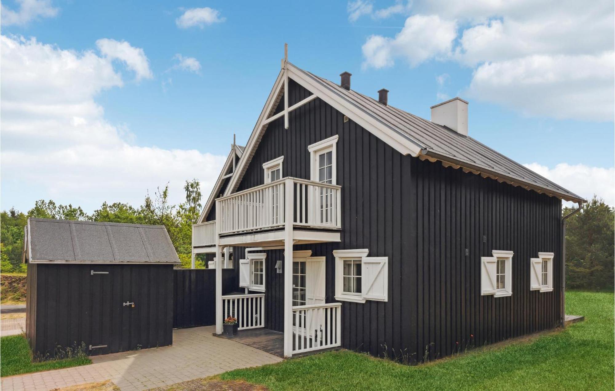 Nice Home In Gjern With Wifi Экстерьер фото